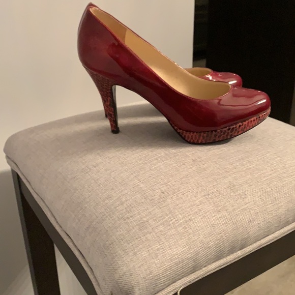 Red High Heels - Picture 3 of 4